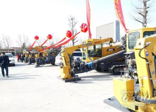 在暖春訂貨會上的徐工<a href=http://product.d1cm.com/shuipingzuan/ target=_blank>水平定向鉆</a>機