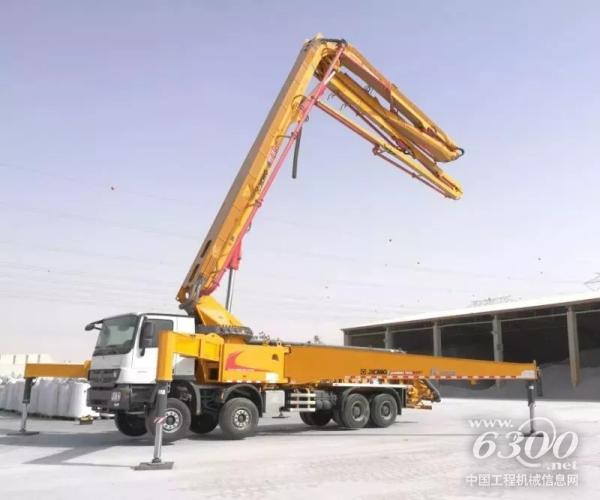 徐工HB56K泵車亮相迪拜