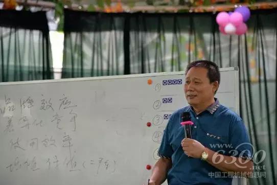 徐工起重機械事業部副總經理張漢徐