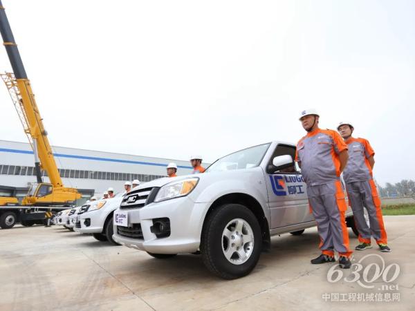 柳工起重機服務車隊