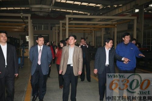 力士德 挖掘機(jī)