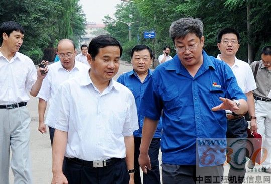 張家口市副市長唐衛斌在宣工調研發展規劃 