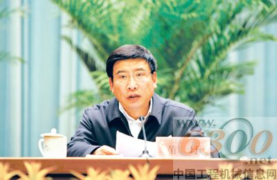 苗圩強調：抓好工業和信息化重點任務