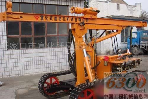 張家口市宣化躍建自主研制高風壓露天液壓潛孔鉆機