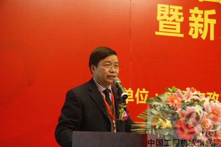 全國升降平臺標準化委員會副秘書長 張華