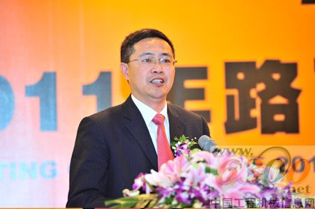 龍工2011年路面機械營銷工作會議在上海召開
