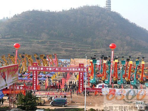 廣豐：挖掘機之都春意“鬧”