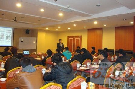 三一重機隆重開展挖掘機操作手培訓(xùn)交流會