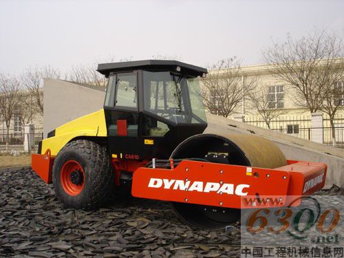 戴納派克CA610D單鋼輪振動壓路機