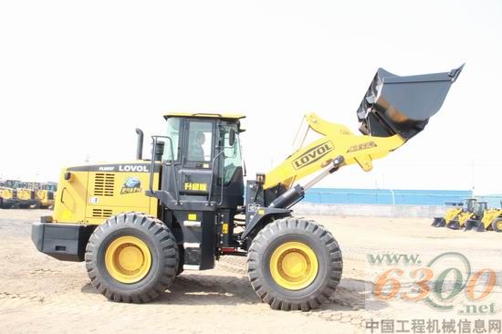 雷沃,挖掘機