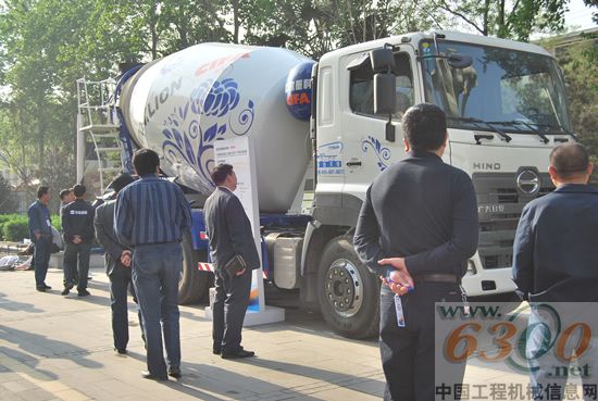 中聯(lián)重科 攪拌車 河北