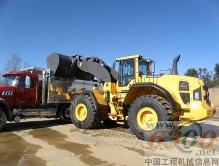 L250G輪式裝載機