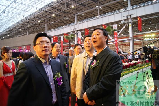 三一重工,世界最長臂架泵車