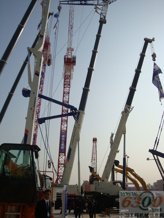 中 聯 重 科 BICES 2011