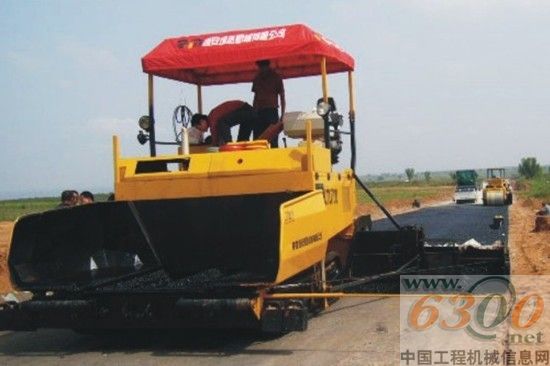中交西筑 攤鋪機