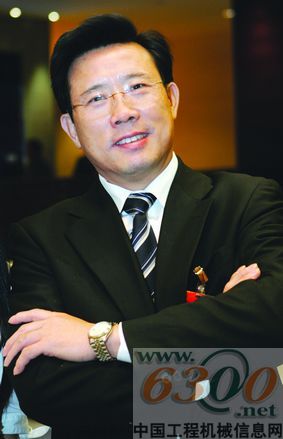 梁穩(wěn)根