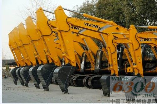 宜工 挖掘機