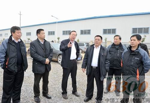 尹建國到柳工調研