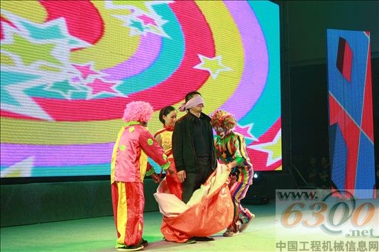 小丑表演