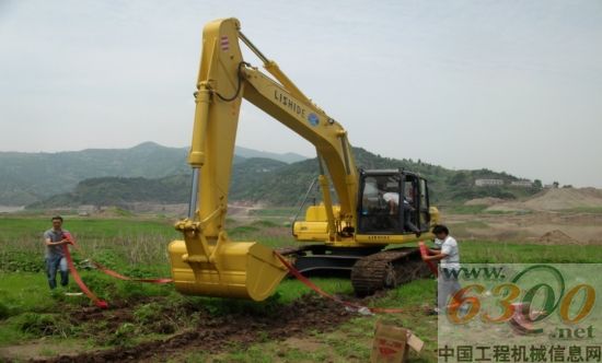 力士德 挖掘機