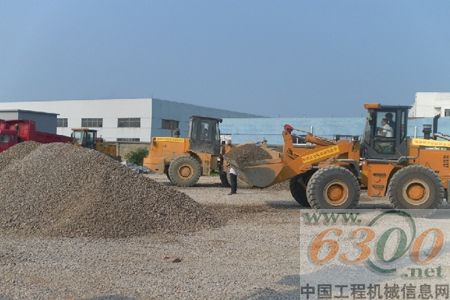 龍工 裝載機(jī)