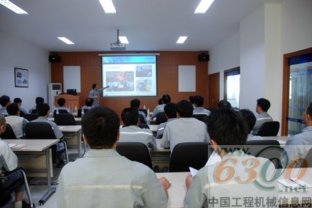 現代,建設裝備