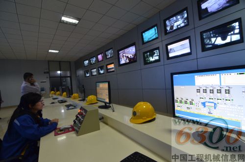 環(huán)保型攪拌樓正式建成投產(chǎn)